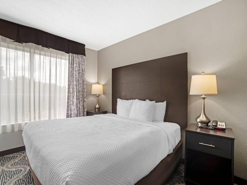 Quality Suites Pineville - Charlotte image