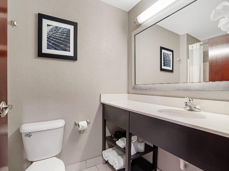 Quality Suites Pineville - Charlotte image