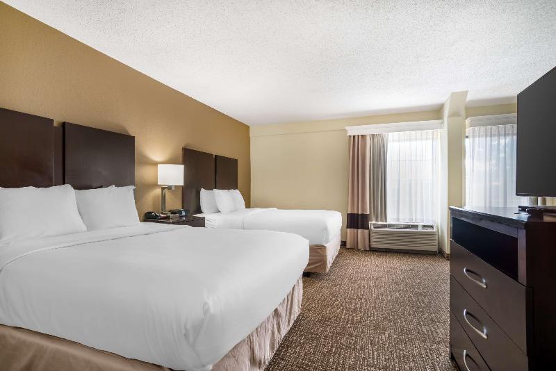 Comfort Inn & Suites Lake Norman image