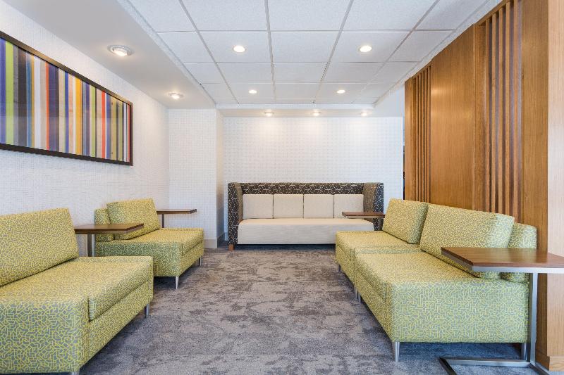 Holiday Inn Express Lorton image