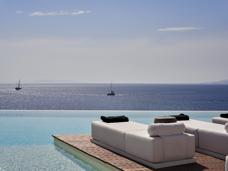 Kouros Hotel & Suites image