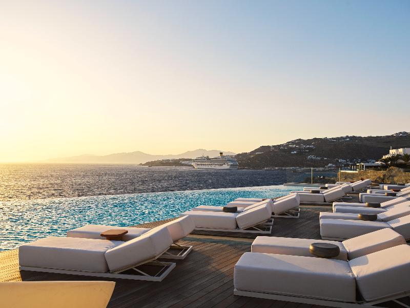 Kouros Hotel & Suites image
