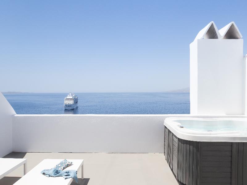 Kouros Hotel & Suites image