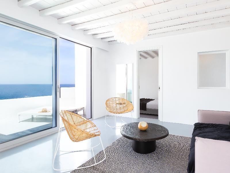 Kouros Hotel & Suites image