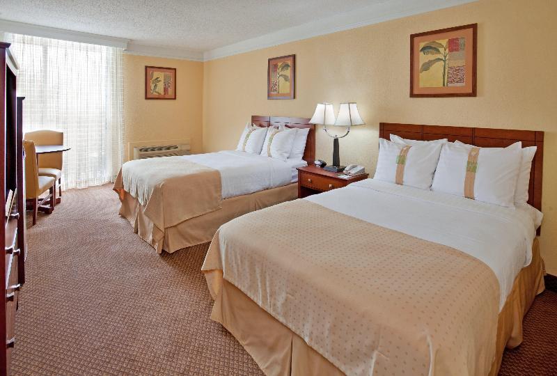 Holiday Inn & El Tropical Casino Ponce photo 22