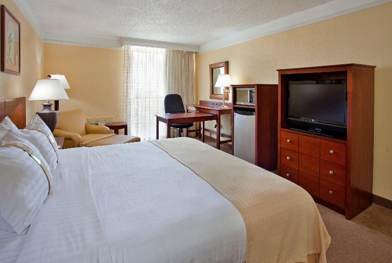 Holiday Inn & El Tropical Casino Ponce photo 16