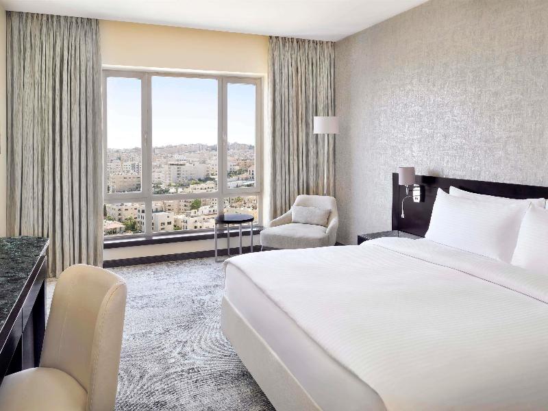 Mövenpick Hotel Amman image