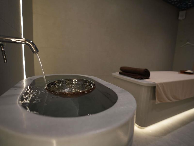 Mövenpick Hotel Amman image