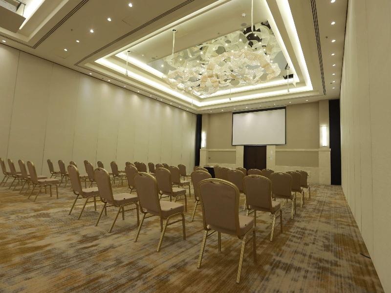 Mövenpick Hotel Amman image