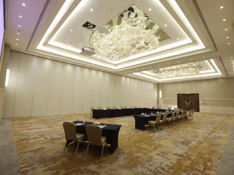 Mövenpick Hotel Amman image
