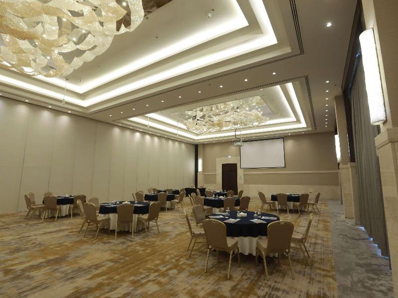 Mövenpick Hotel Amman image