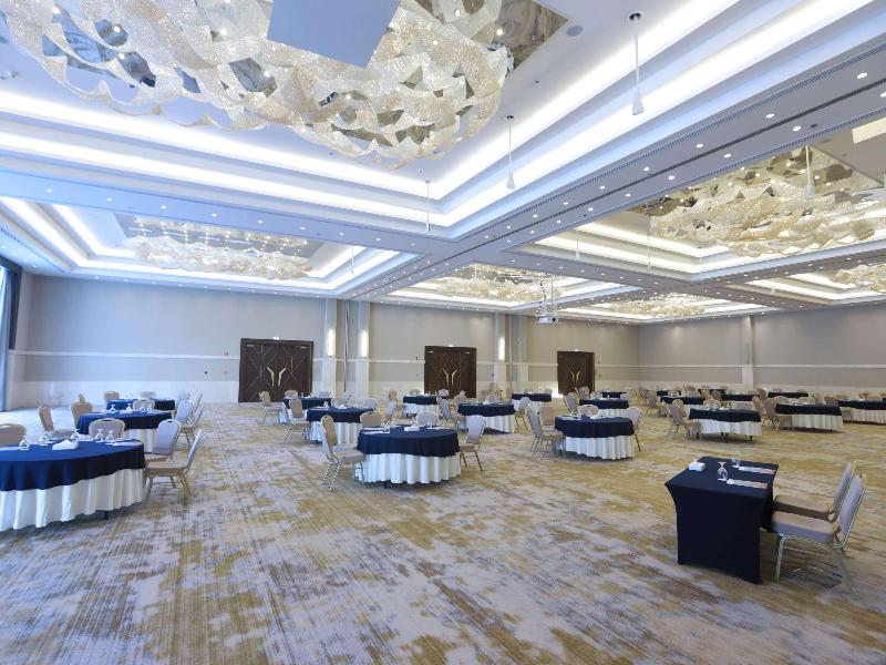 Mövenpick Hotel Amman image