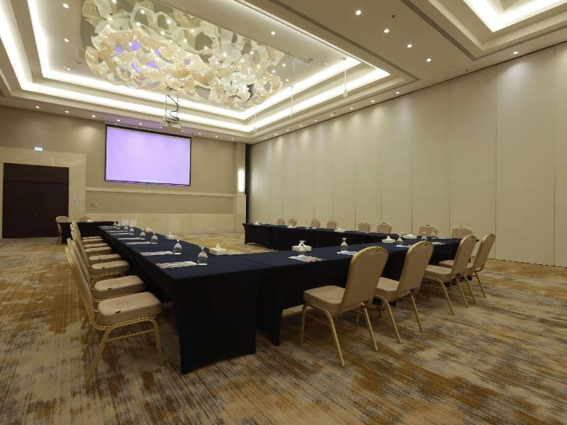 Mövenpick Hotel Amman image