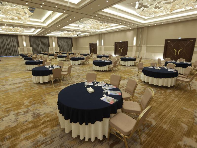 Mövenpick Hotel Amman image