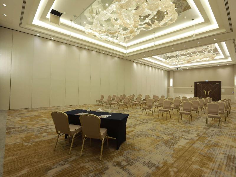 Mövenpick Hotel Amman image