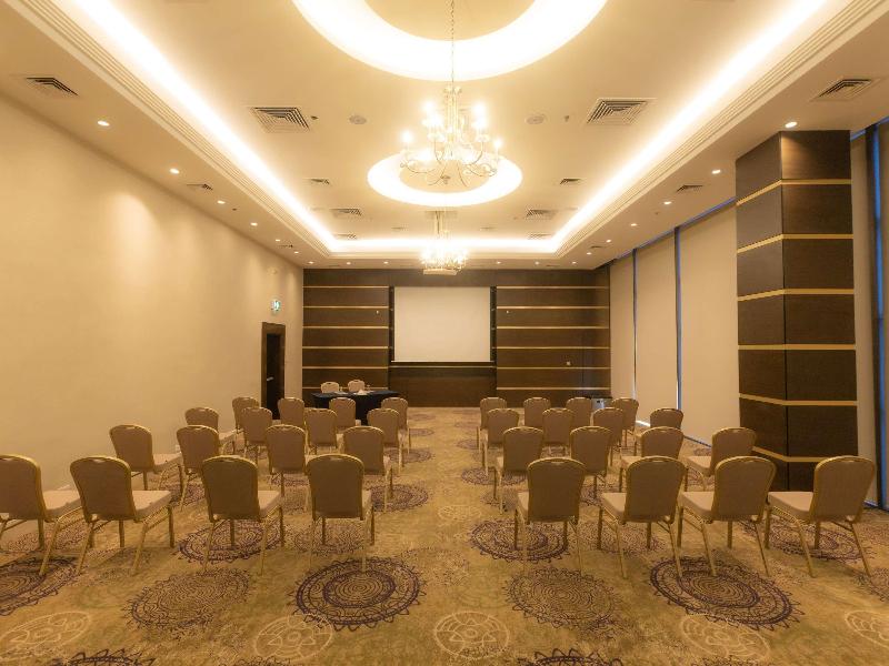 Mövenpick Hotel Amman image