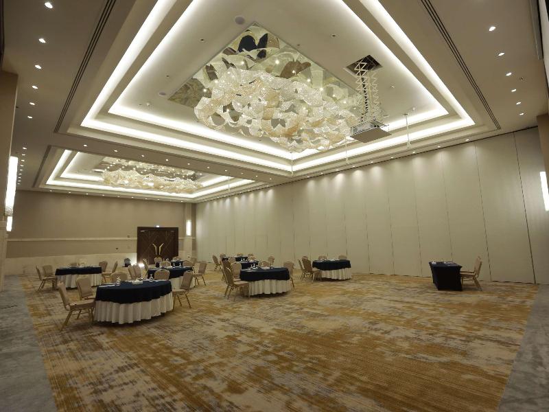 Mövenpick Hotel Amman image