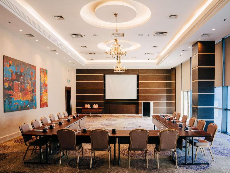 Mövenpick Hotel Amman image