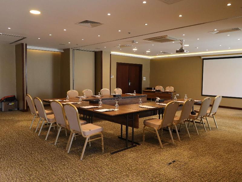 Mövenpick Hotel Amman image