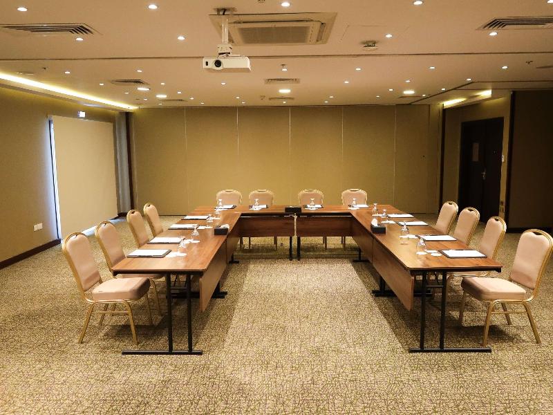 Mövenpick Hotel Amman image
