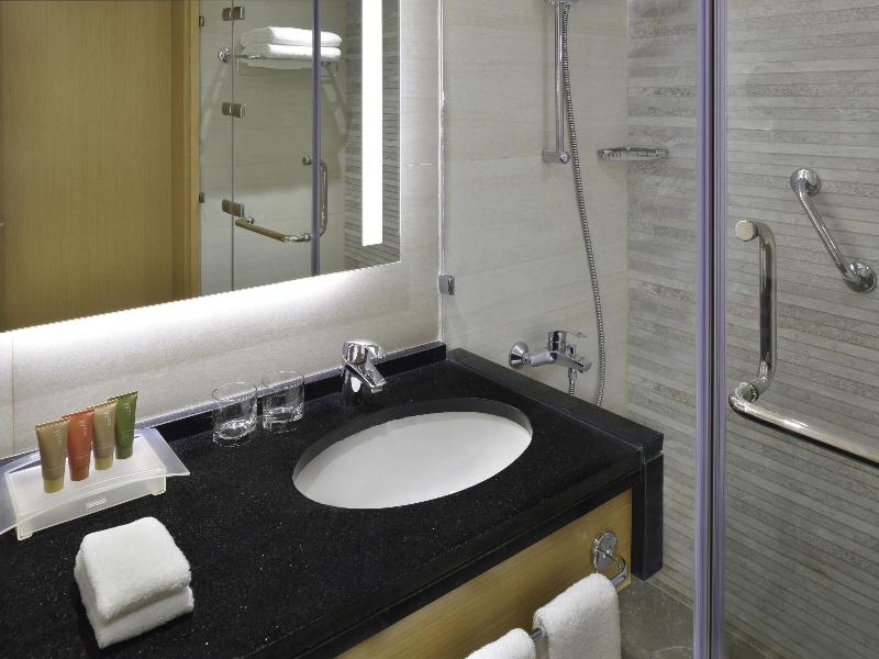 Mövenpick Hotel Amman image