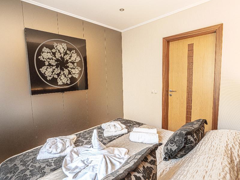 Holiday Beach Wellness Hotel with Sauna Park