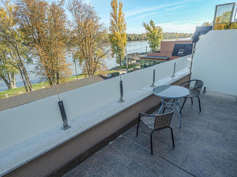 Holiday Beach Wellness Hotel with Sauna Park image