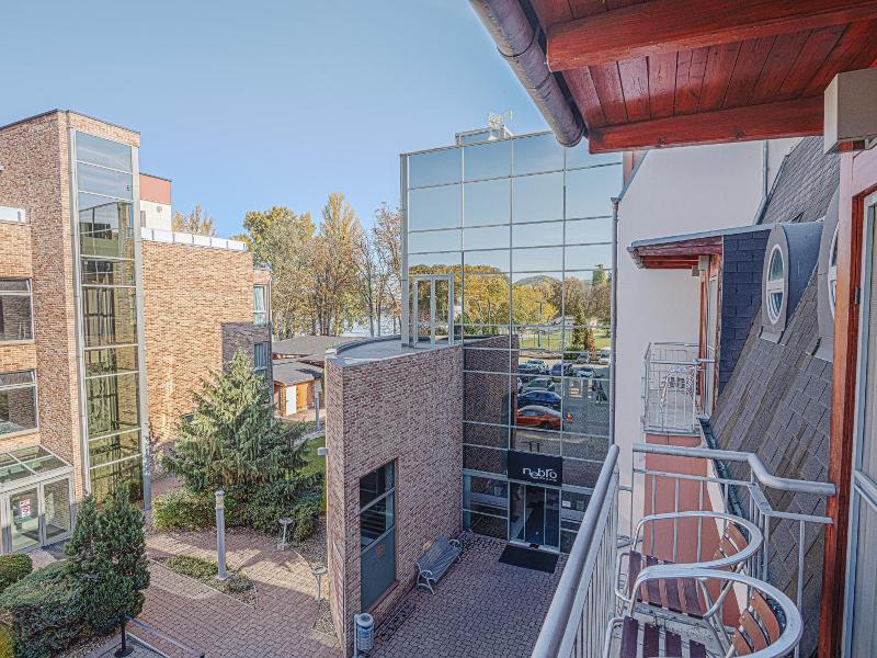 Holiday Beach Wellness Hotel with Sauna Park image