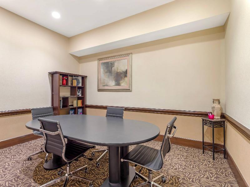 Comfort Suites Deer Park Pasadena image
