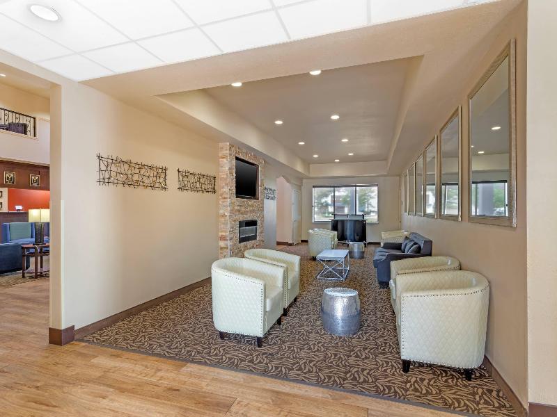 Comfort Suites Deer Park Pasadena image
