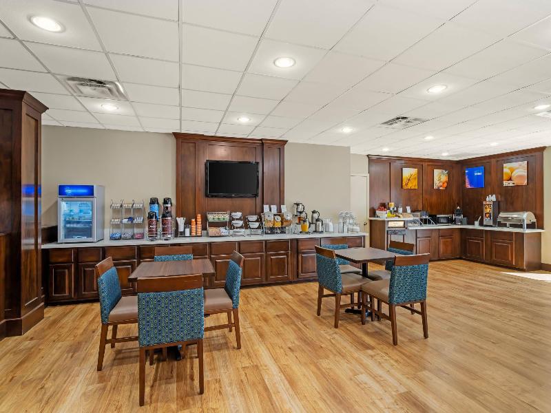 Comfort Suites Deer Park Pasadena image