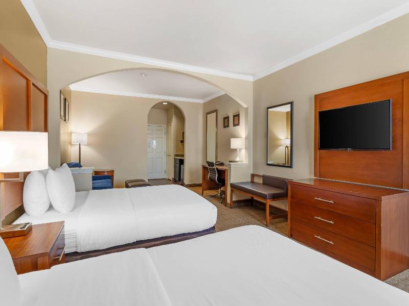 Comfort Suites Deer Park Pasadena image