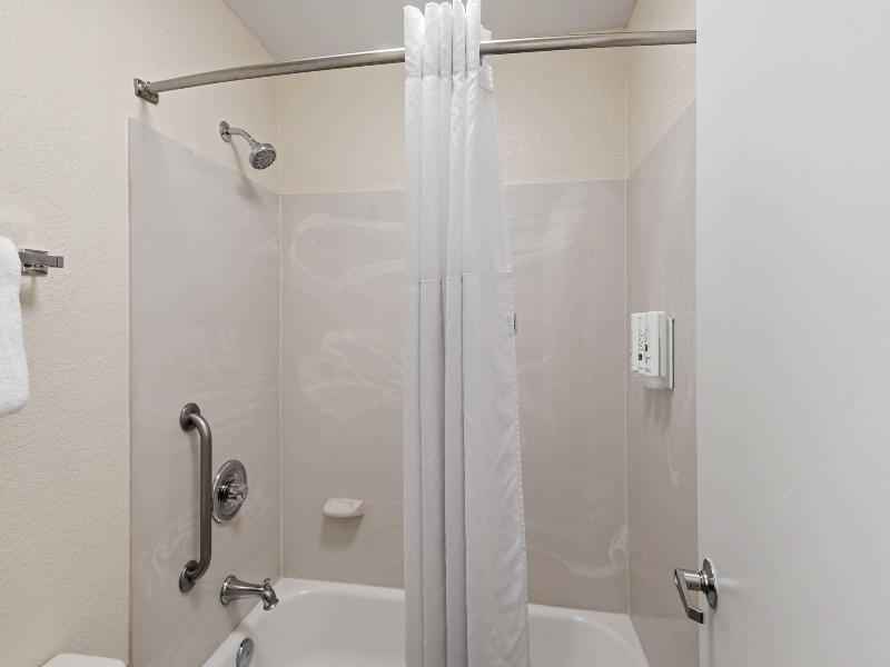 Quality Inn (Duluth) image