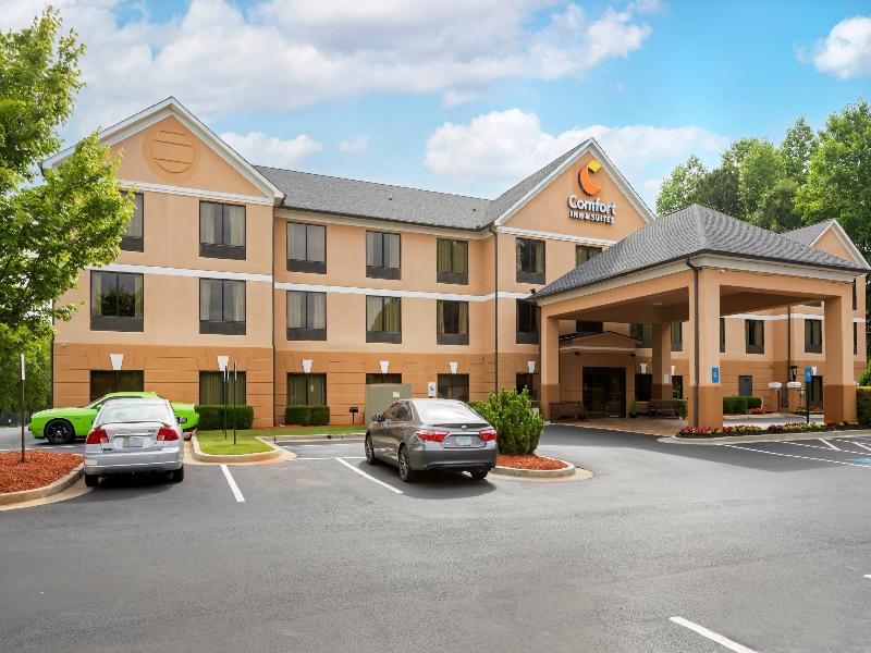 Comfort Inn & Suites Peachtree Corners image