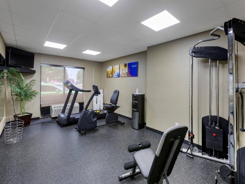 Comfort Inn & Suites Peachtree Corners image