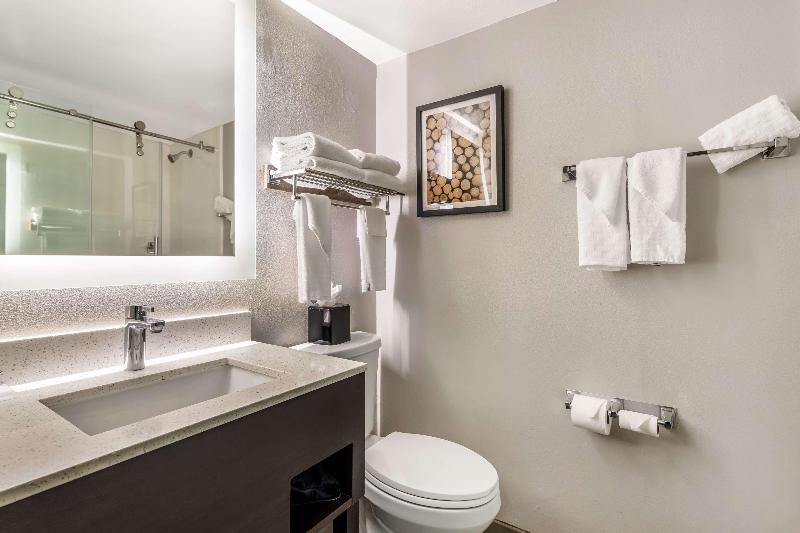 Best Western Atlanta-Marietta Ballpark Hotel image