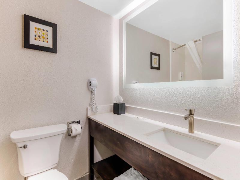 Quality Inn & Suites Union City - Atlanta South image