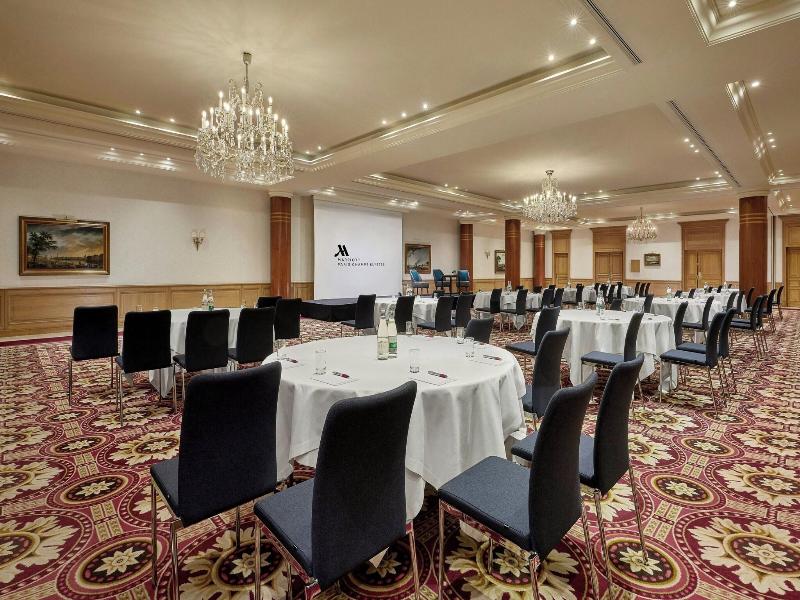 Marriott Hotel Paris Champs-Elysees image