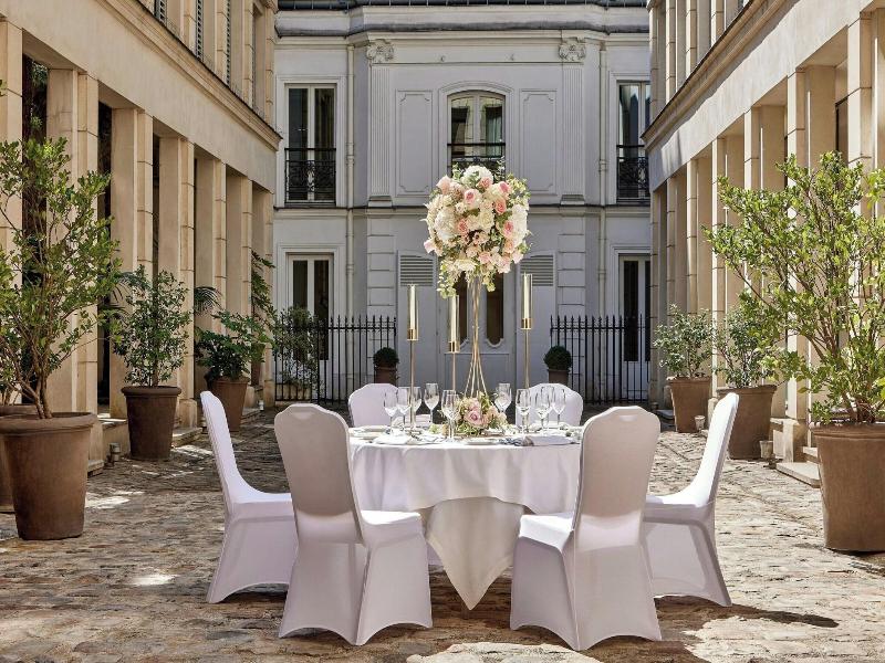 Marriott Hotel Paris Champs-Elysees image