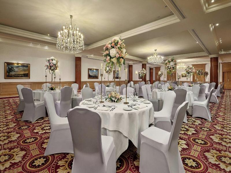 Marriott Hotel Paris Champs-Elysees image