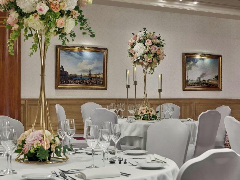 Marriott Hotel Paris Champs-Elysees image