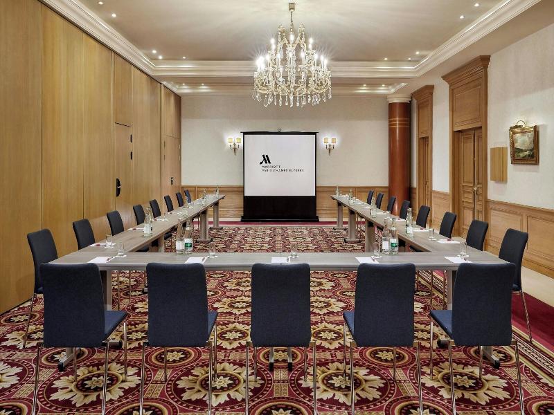 Marriott Hotel Paris Champs-Elysees image