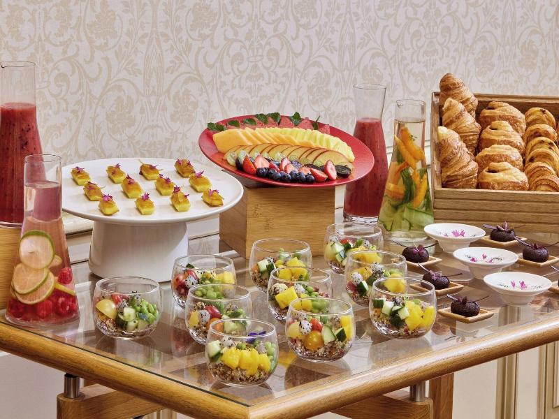 Marriott Hotel Paris Champs-Elysees image