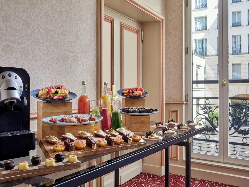 Marriott Hotel Paris Champs-Elysees image