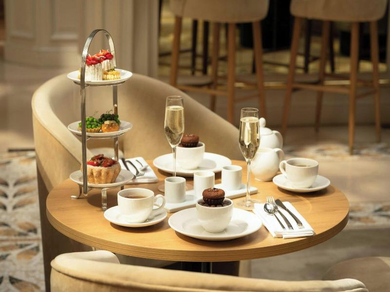 Marriott Hotel Paris Champs-Elysees image