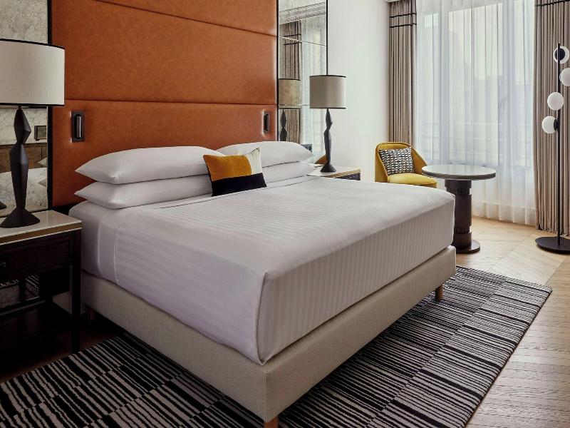 Marriott Hotel Paris Champs-Elysees image