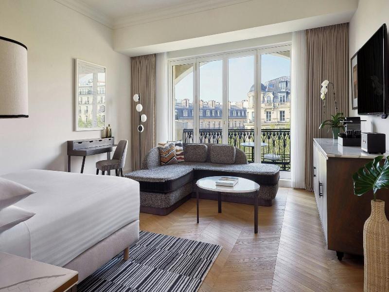 Marriott Hotel Paris Champs-Elysees image