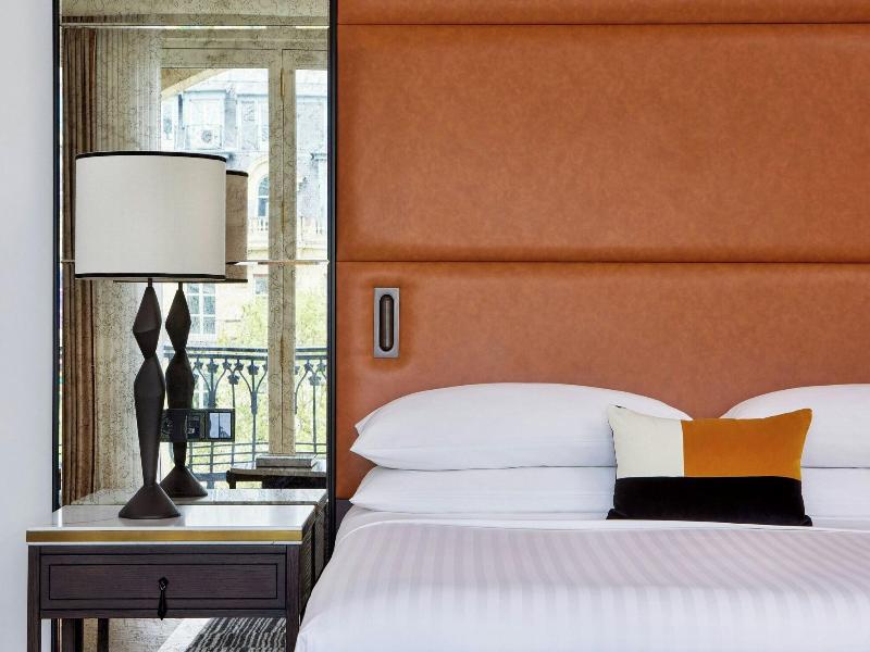 Marriott Hotel Paris Champs-Elysees image
