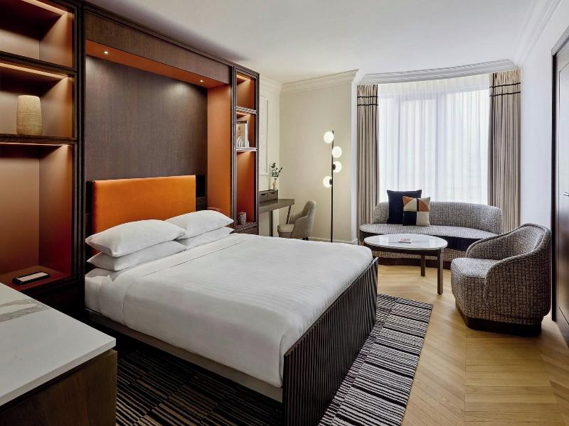 Marriott Hotel Paris Champs-Elysees image