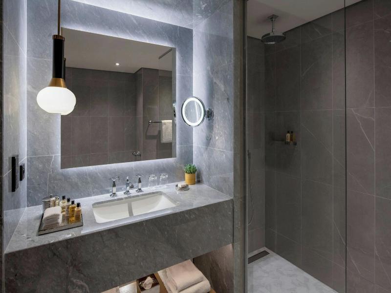 Marriott Hotel Paris Champs-Elysees image